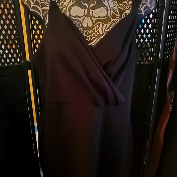 Criss cross chest little black dress - Picture 1 of 2